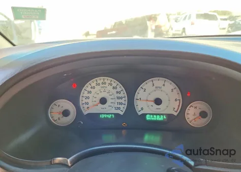 2005 Chrysler Town & Country Touring from USA, damaged, VIN 2C4GP54L55R465740